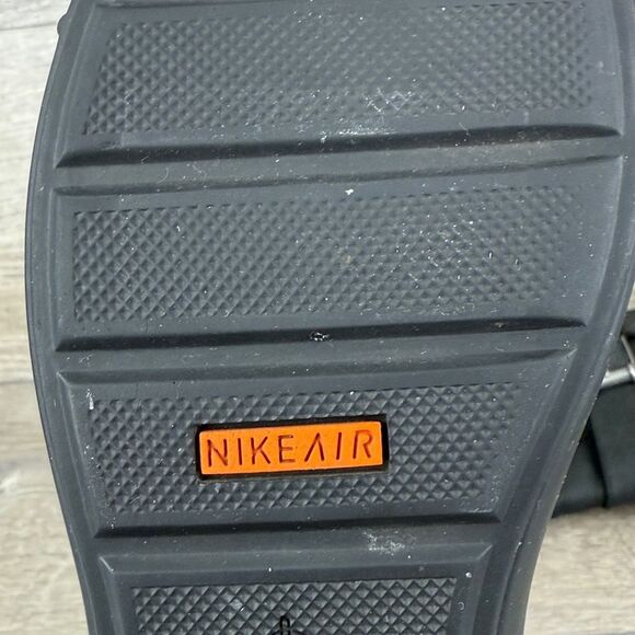 Cole Haan Colby x Nike Air Waterproof Black Leather Womens Sz 8B Zip Buckle Boot - Picture 12 of 13